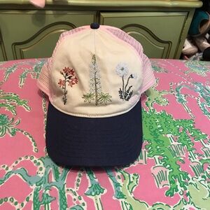 LL Bean Floral Embroidered Baseball Cap hat